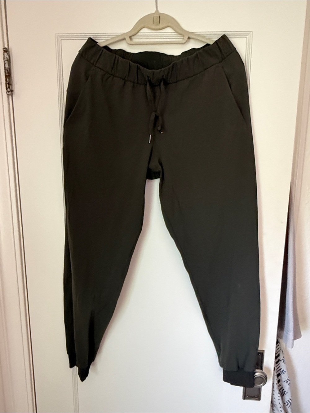 Ladies lululemon Elastic Waist Jogger Pants - Dark Olive, 8-10
